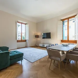 5 Min Duomo Magnificent Apartment Florence